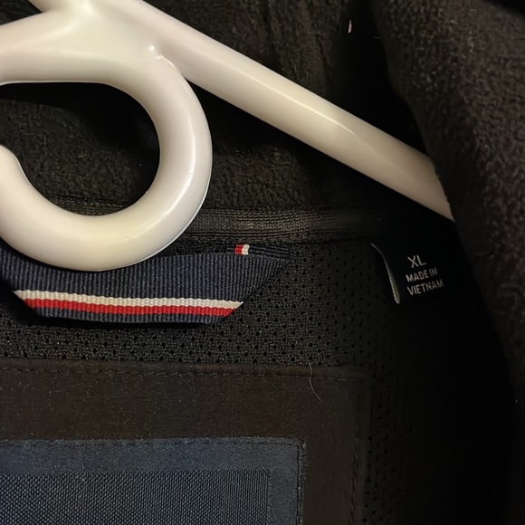 MENS TOMMY HILFIGER JACKET 🔥🔥🔥 - Picture 3 of 11